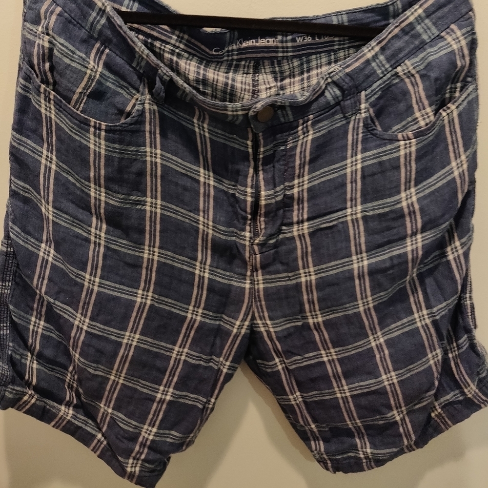 Calvin Klein Jeans plaid shorts blue, size 36 waist, EUC.